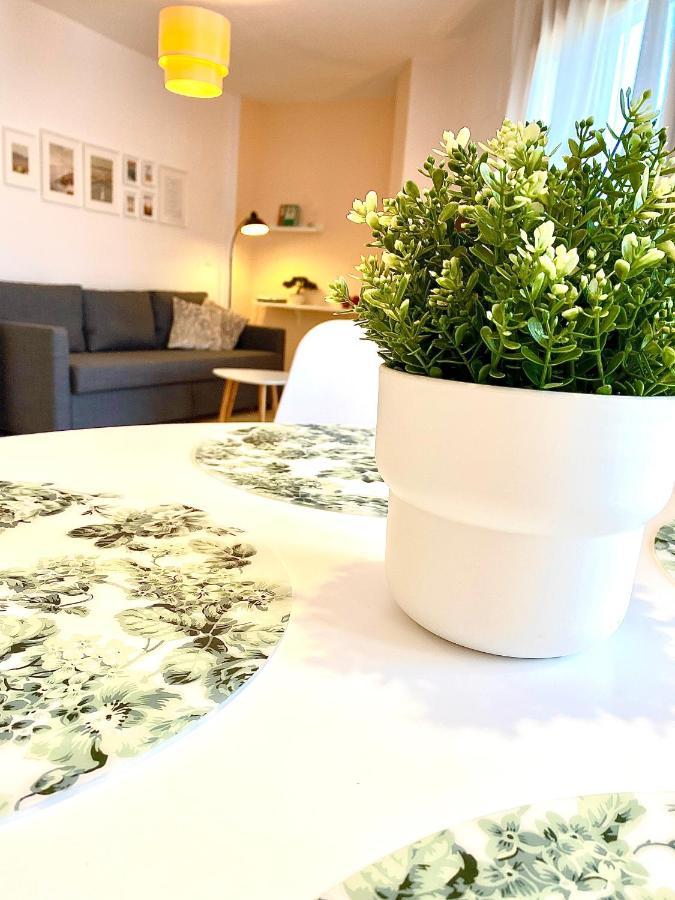 Ideal Apartamento - กวาดาเลสต์ ภายนอก รูปภาพ