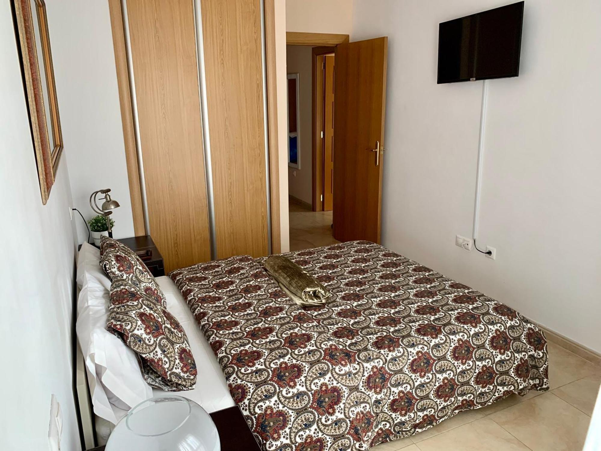 Ideal Apartamento - กวาดาเลสต์ ภายนอก รูปภาพ